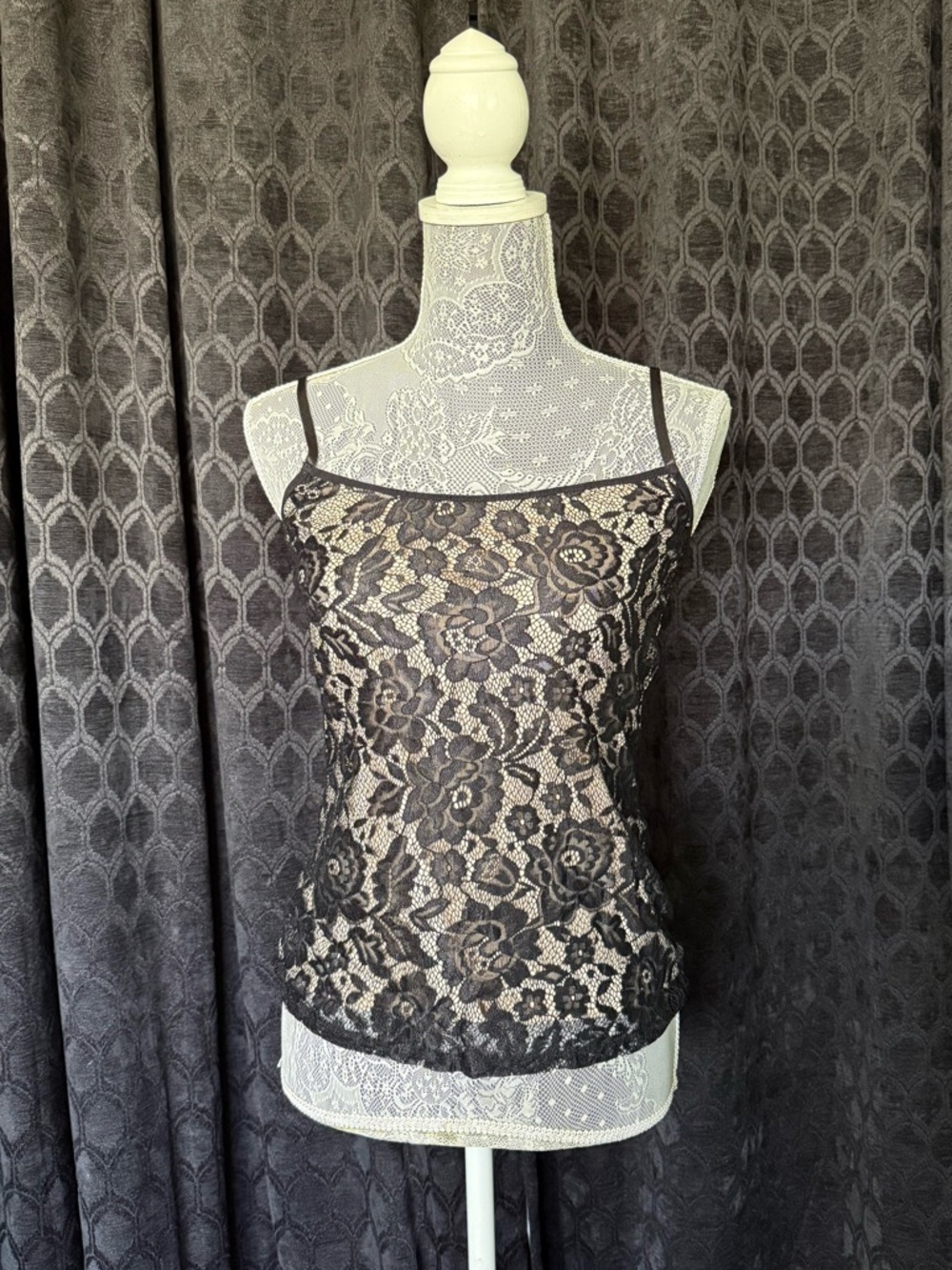 NUDE ILLUSION FLORAL LACE TOP